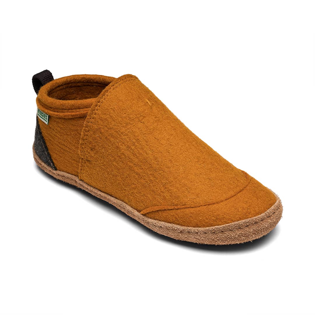Kyrgies Tengries — Pantufa de Feltro de Lã